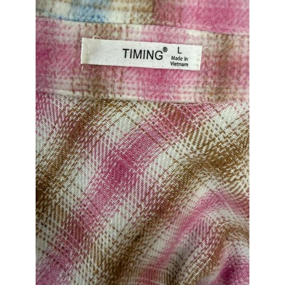 Timing Plaid Colorblock High-Low Shacket with Side Pockets, Size Large - Picture 6 of 6